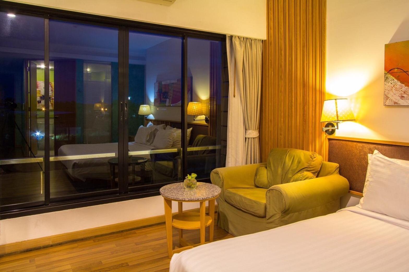 Mamaison Hotel Buriram Extérieur photo