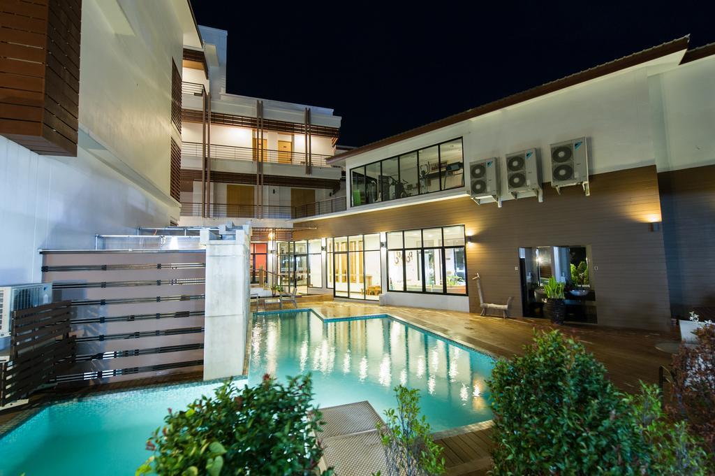 Mamaison Hotel Buriram Extérieur photo
