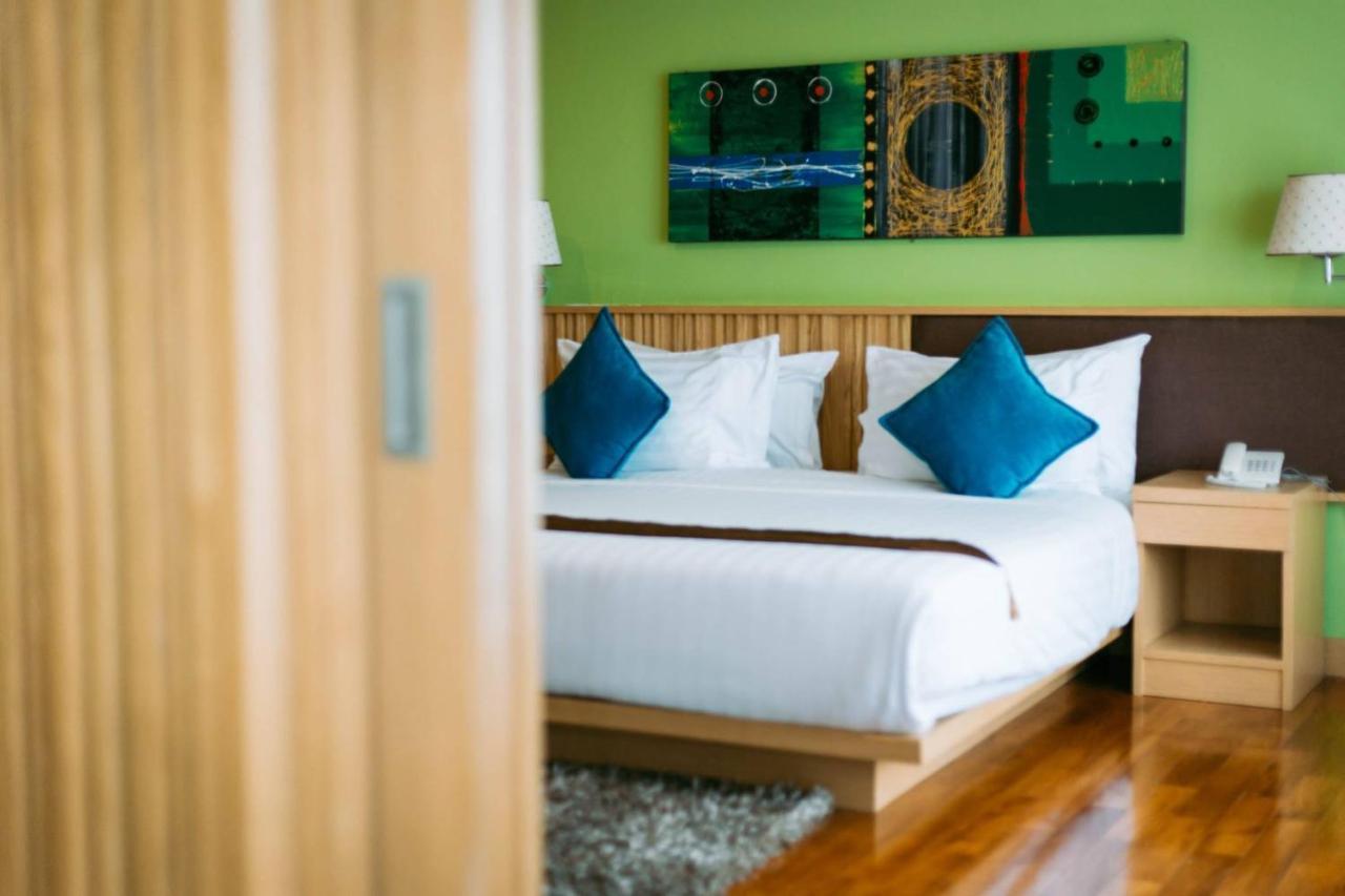 Mamaison Hotel Buriram Extérieur photo